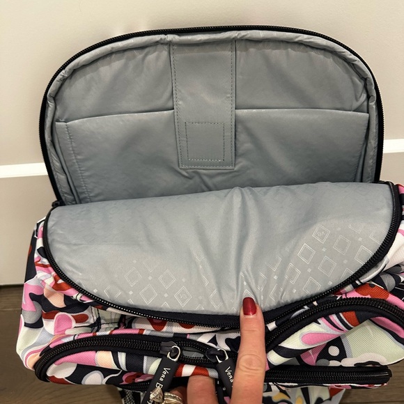 Vera Bradley Adventure Travel Backpack NWT - Picture 7 of 15